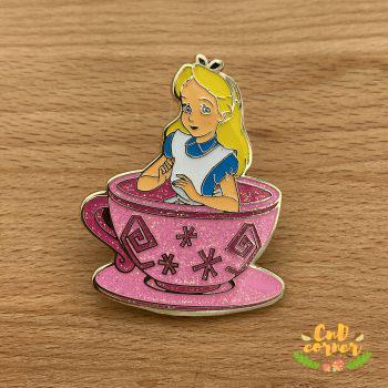 Pin 徽章 Tea Cups Pin Cheshire Cat 咖啡杯徽章妙妙貓 Alice in Wonderland 愛麗絲夢遊仙境
