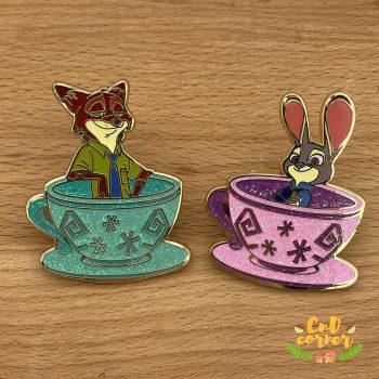 Pin 徽章 Tea Cups Pin Cogsworth & Lumiere 咖啡杯徽章葛士華與盧米亞 Beauty and the Beast 美女與野獸